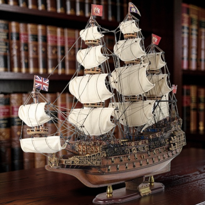 Коллекционная модель линкора "Sovereign of the Seas" Коллекционная модель линкора "Sovereign of the Seas"
