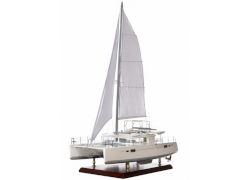 Парусно-моторный катамаран Lagoon 450F