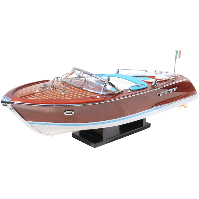 Катер Super Riva Lamborghini Катер Super Riva Lamborghini