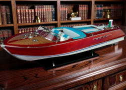Катер Riva Aquarama 85 cм